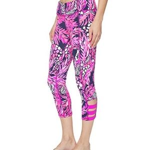 NWT Lilly Pulitzer luxletic UPF 50+ weekender crop